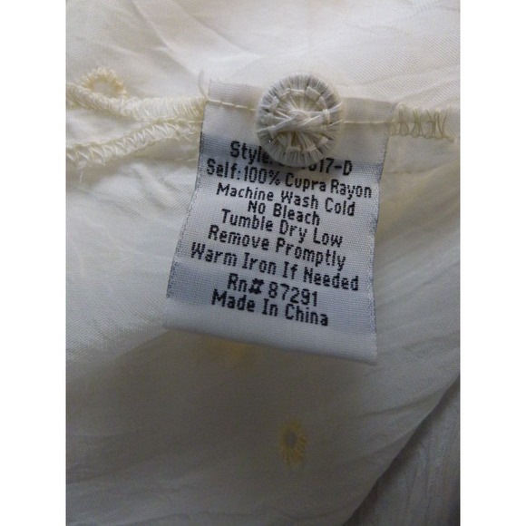 $295 Johnny Was Patchwork Sleeve Eyelet White Embroidered Tunic Small NEW - Picture 15 of 15